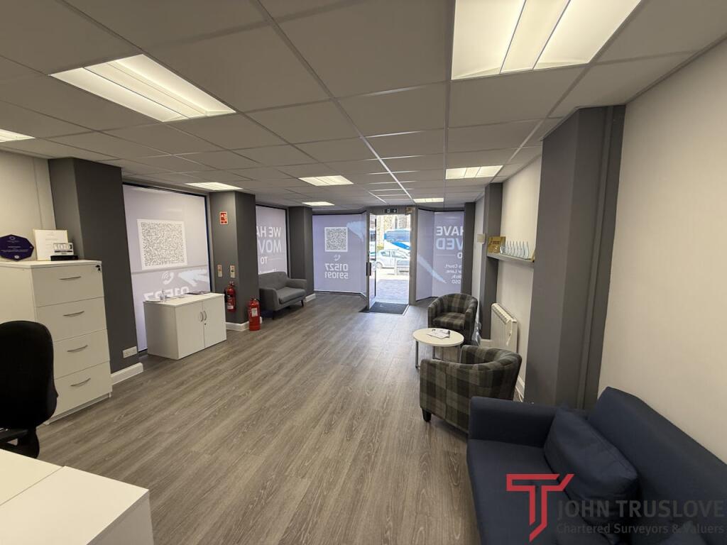 房产图片 10 - 红砖绿地西侧6号教堂绿地一楼，雷迪奇，B97 4DY