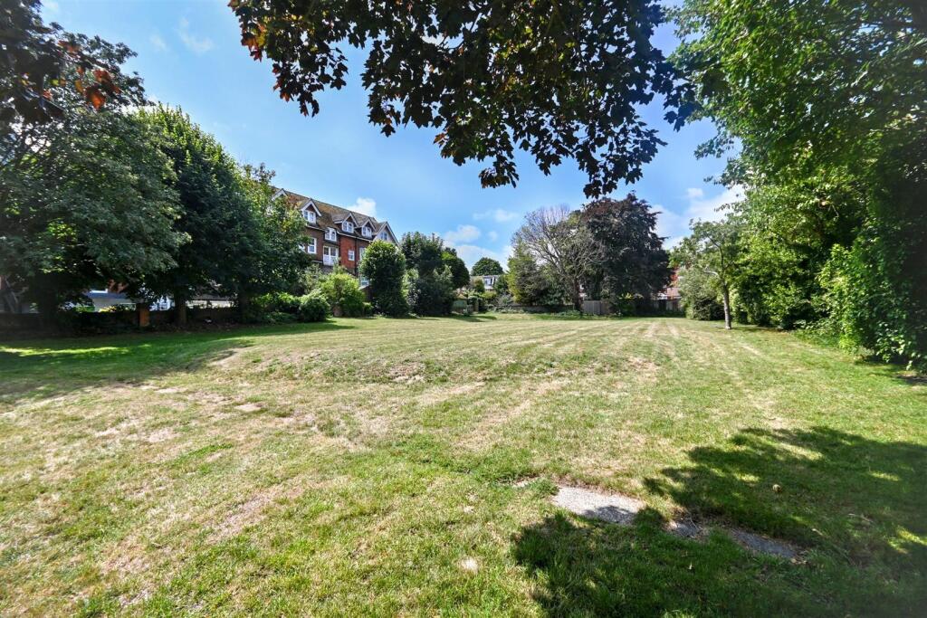 Additional image 14 of Jevington Gardens, Eastbourne