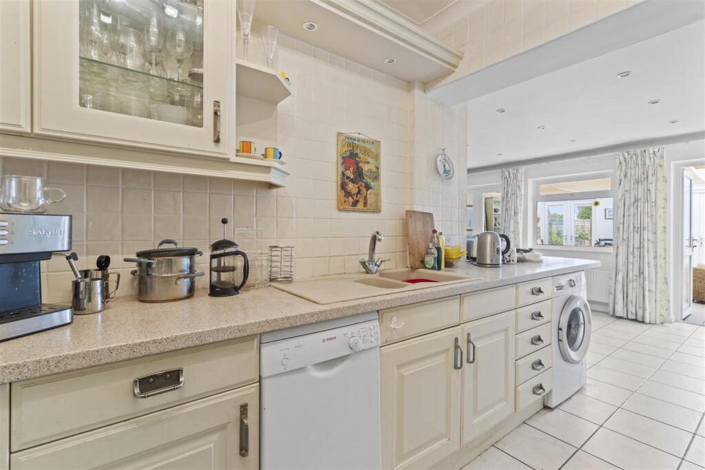 Additional image 13 of Coopers Hill, Eastbourne