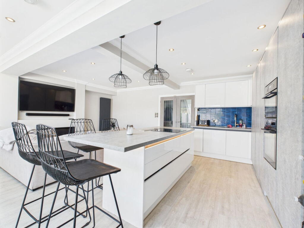 Additional image 6 of Brighton Road, Lancing, BN15 8JB