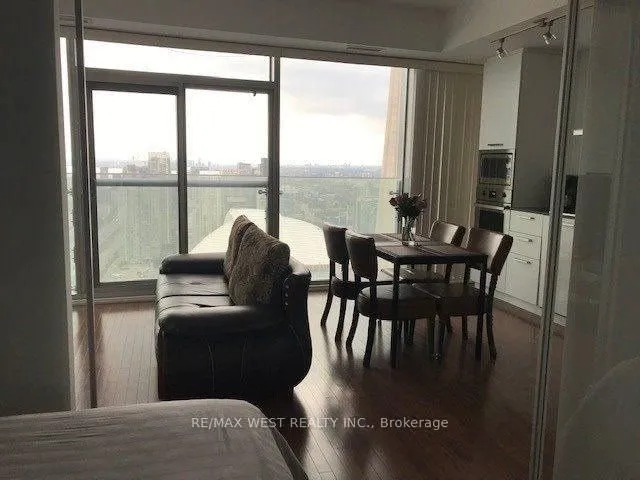 Additional image 3 of 14 York St Unit 4507