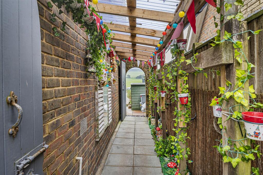 Additional image 38 of Chyngton Way, Seaford