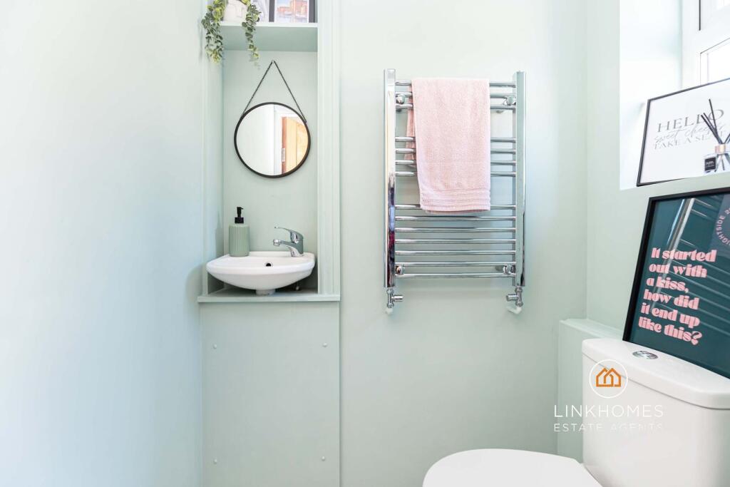 Additional image 10 of Chetnole Close, Poole, BH17