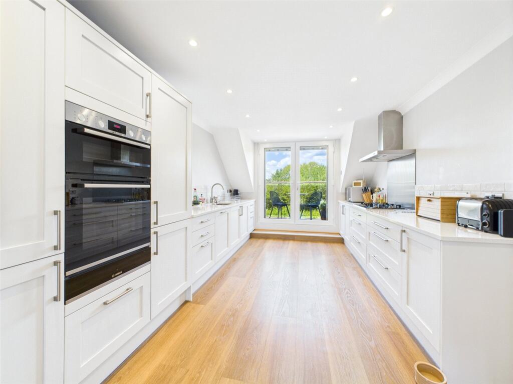 Additional image 7 of The Meridians, Christchurch, Dorset, BH23