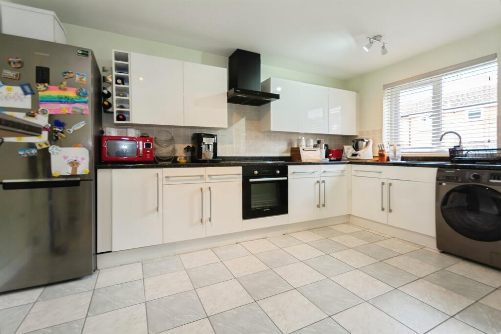 Additional image 18 of Loxley Close, Redditch