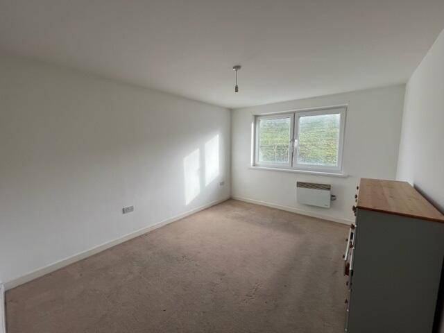 Additional image 7 of 26 Parkwood Court, Parkwood Rise, Keighley, West Yorkshire BD21 4RE