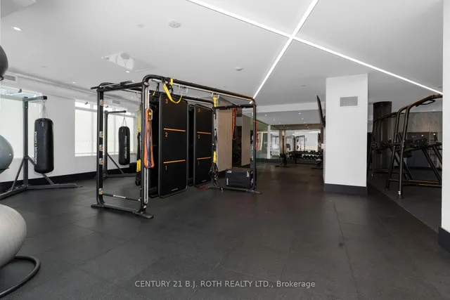 Additional image 34 of 85 Duke St Unit 1507