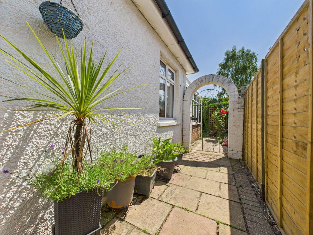 Additional image 12 of Sompting Road, Lancing, BN15 9JX