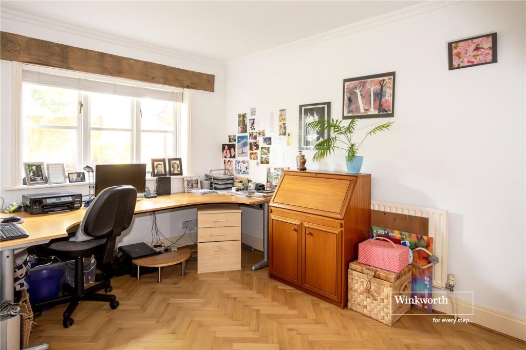 Additional image 12 of Friars Wood, Robins Way, Christchurch, Dorset, BH23