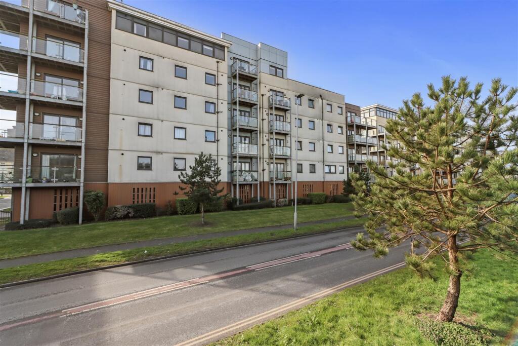 Standen House, Groombridge Avenue, Eastbourne