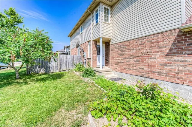 Additional image 5 of 40 Red Clover Cres