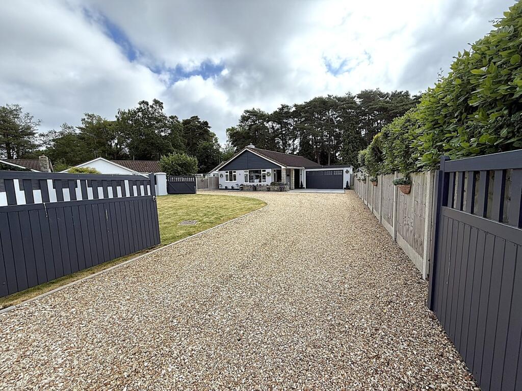 Additional image 33 of Craigwood Drive, FERNDOWN, BH22