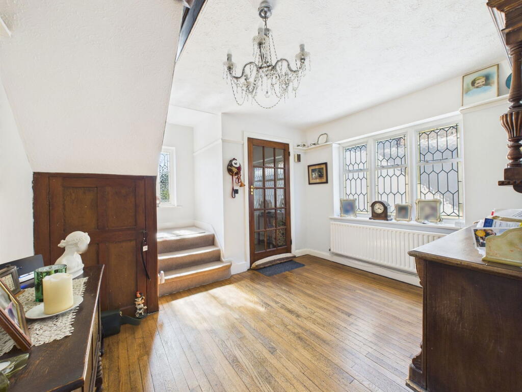 Additional image 7 of George V Avenue, Worthing, BN11