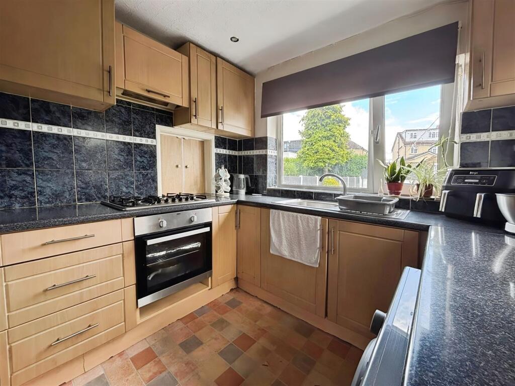 Additional image 11 of Duchy Avenue, Bradford, BD9 5ND