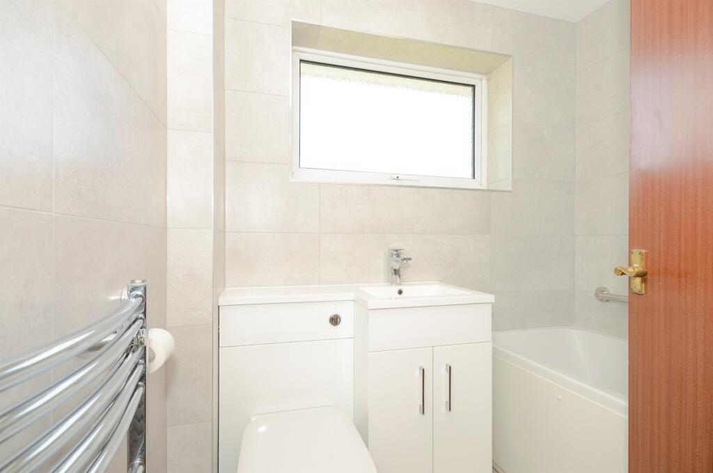 Additional image 11 of Broadstone Road, Harpenden