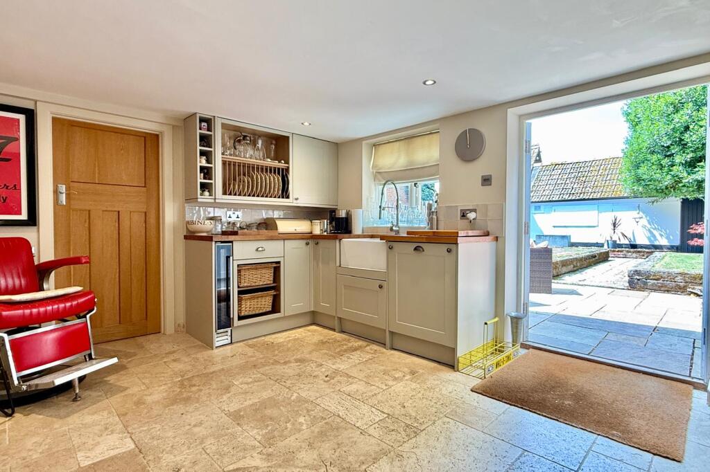 Additional image 6 of Central Ringwood, BH24