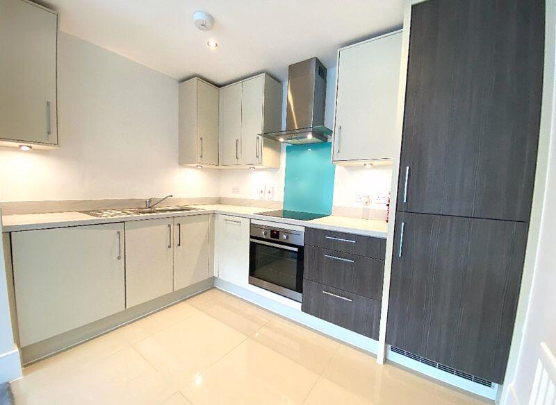 Additional image 4 of 211 Upper Terrace Road, Bournemouth - Stylish Two Bedroom Apartment with Balcony & Parking – Prime Bournemouth Location