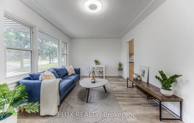 Additional image 34 of 98 Harber Ave