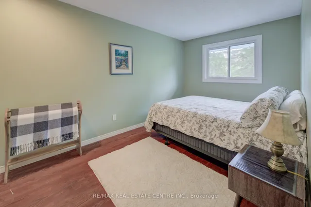 Additional image 24 of 65 Selkirk Dr