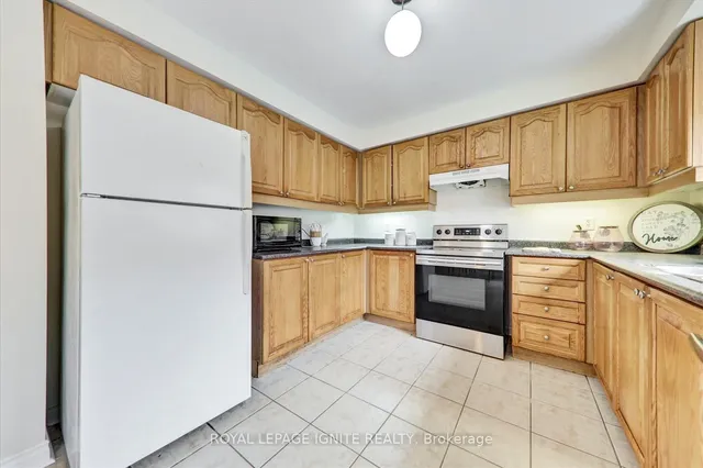 Additional image 17 of 121 Flycatcher Ave