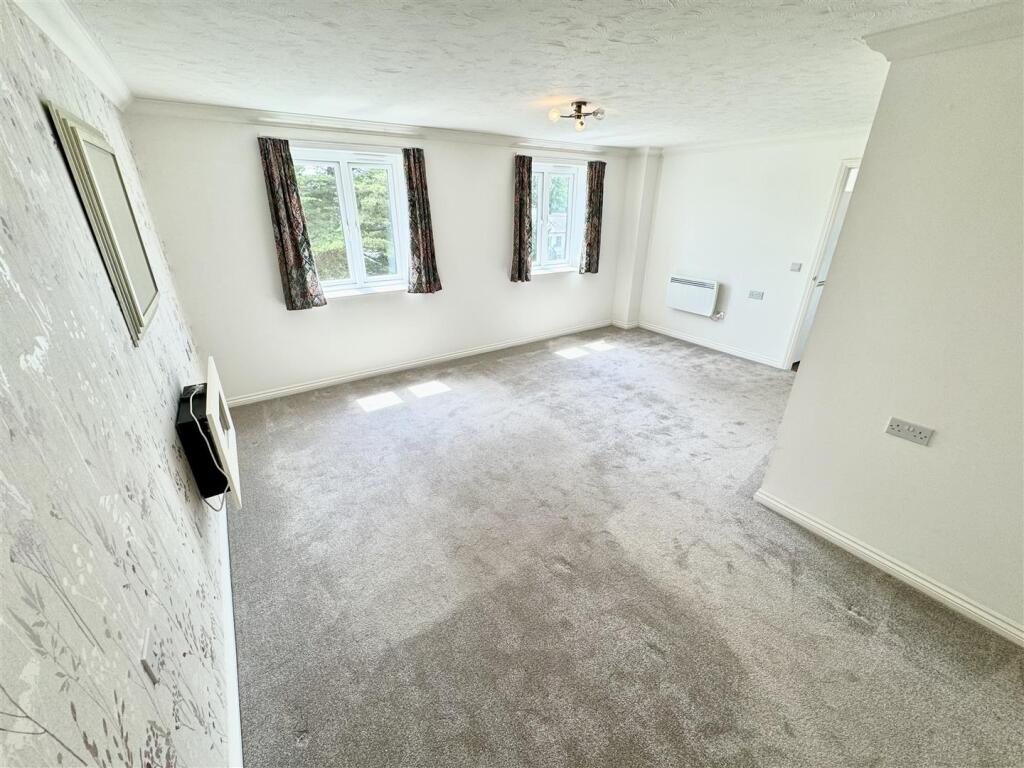 Additional image 4 of Poole Road, Bournemouth