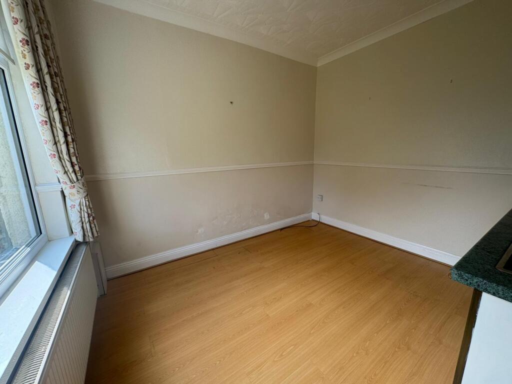 Additional image 5 of Grange Grove, BRADFORD