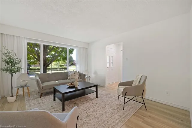 Additional image 10 of 5 Uxbridge Cres