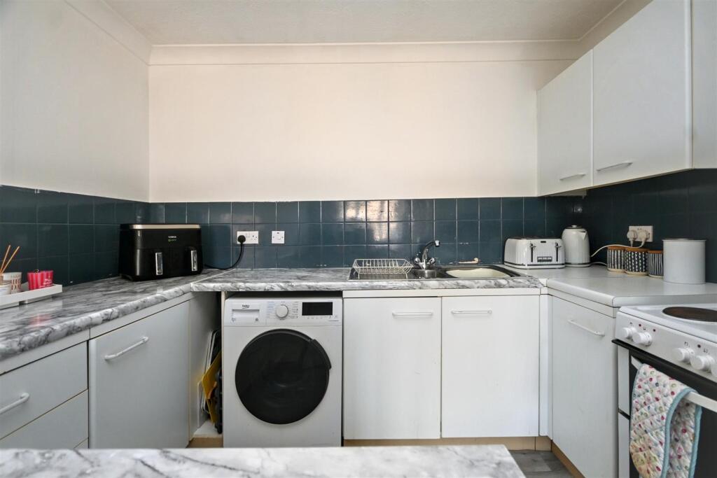 Additional image 8 of Snowdon Close, Eastbourne