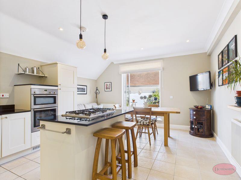 Additional image 24 of Town Centre