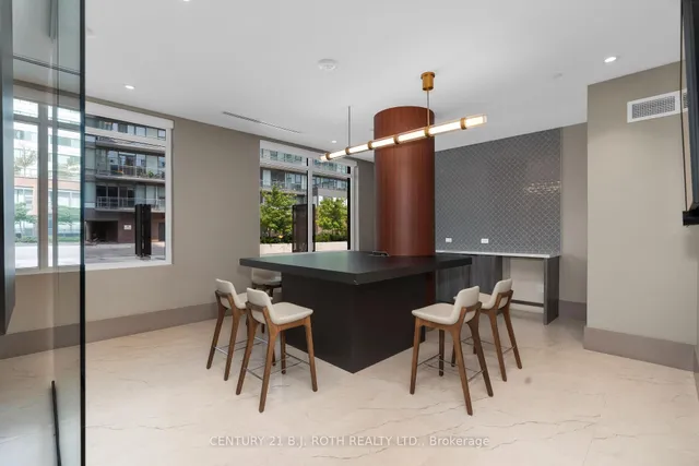 Additional image 37 of 85 Duke St Unit 1507