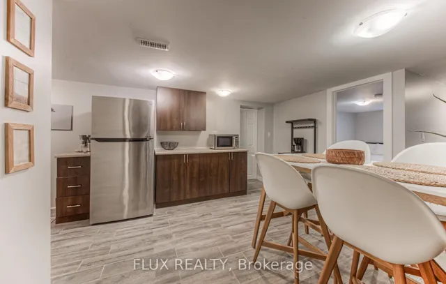 Additional image 11 of 98 Harber Ave