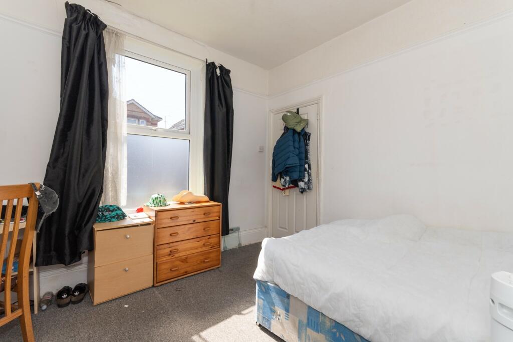 Additional image 8 of Wycliffe RD - FREE DELIVEROO