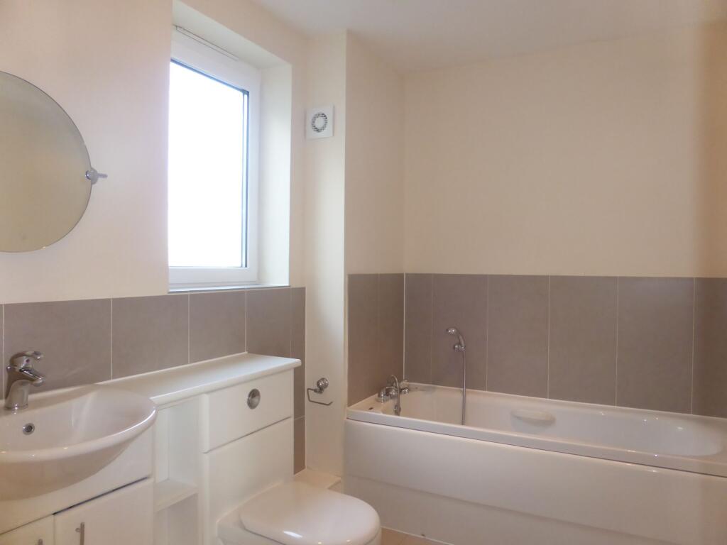 Additional image 5 of Stepney Court - P1372