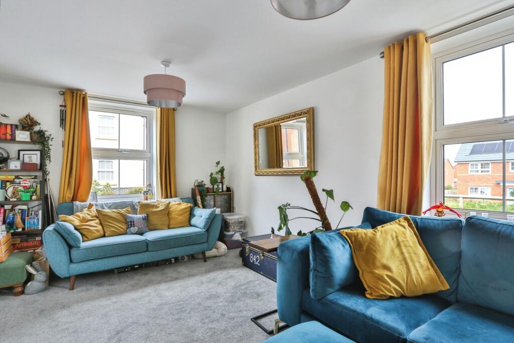 Additional image 9 of Edmund Crescent, BEARWOOD, Bournemouth, Dorset, BH11