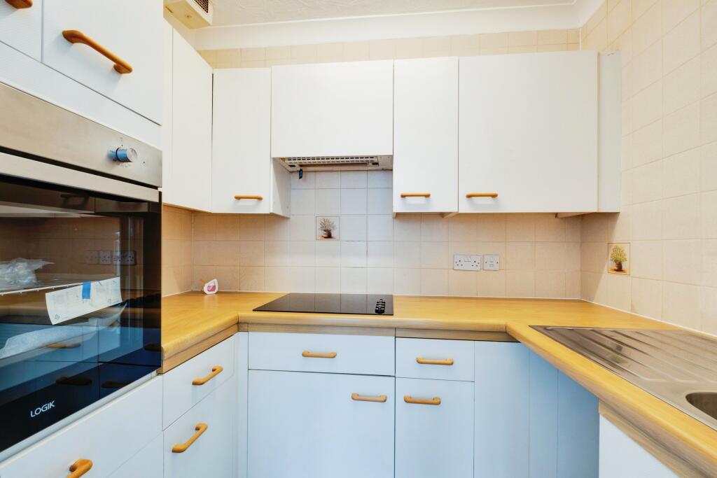 Additional image 9 of Barton Lodge, Parkstone