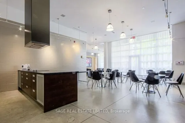 Additional image 11 of 380 Macpherson Ave Unit 317