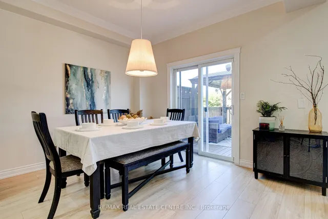 Additional image 15 of 428 Thomas Slee Dr