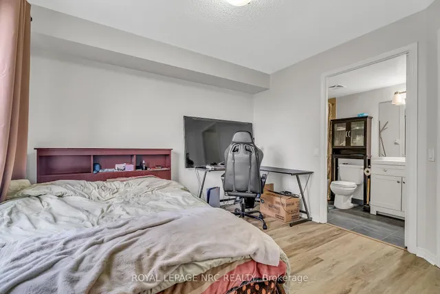 Additional image 31 of 60 Heintzman St Unit 933