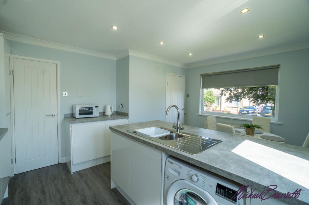 Additional image 10 of Ascot Parade, Bradford, BD7 4NJ