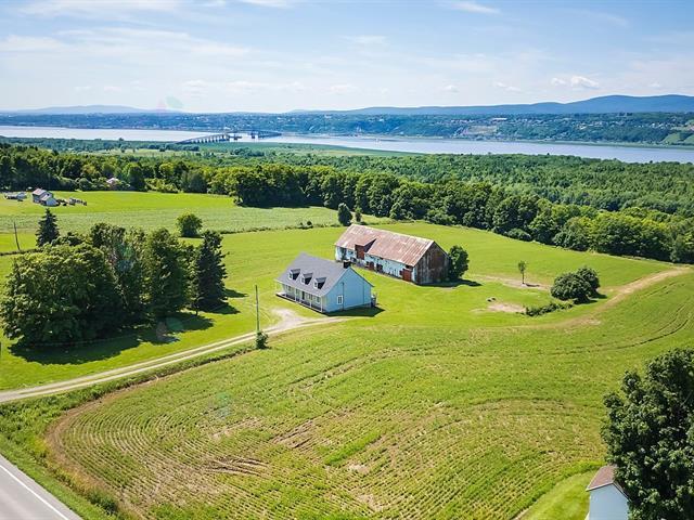 1259 Ch. Royal|Saint-Pierre-de-l'Île-d'Orléans, Quebec G0A4E0