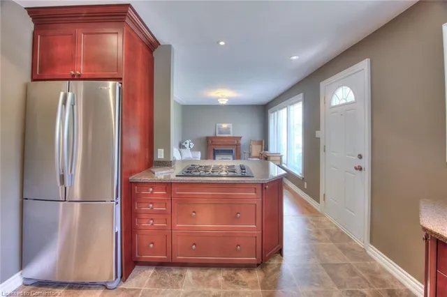 Additional image 11 of 71 Broadmoor Ave