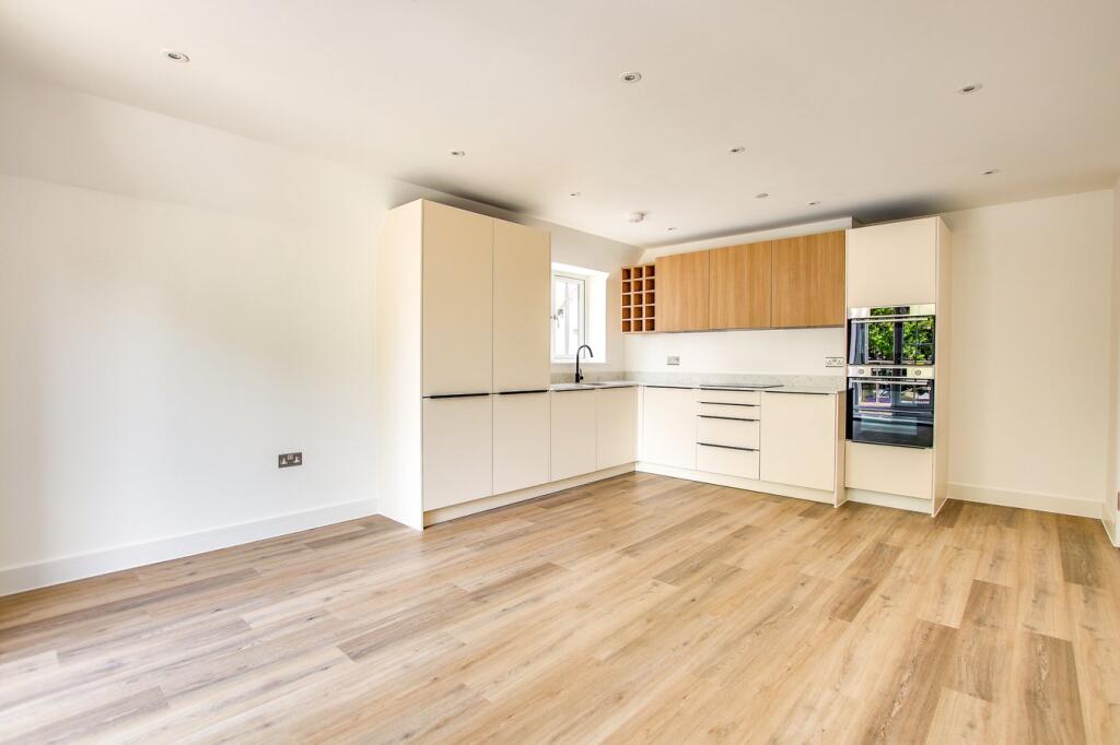 Additional image 2 of Lymington Road, Highcliffe, Christchurch, BH23