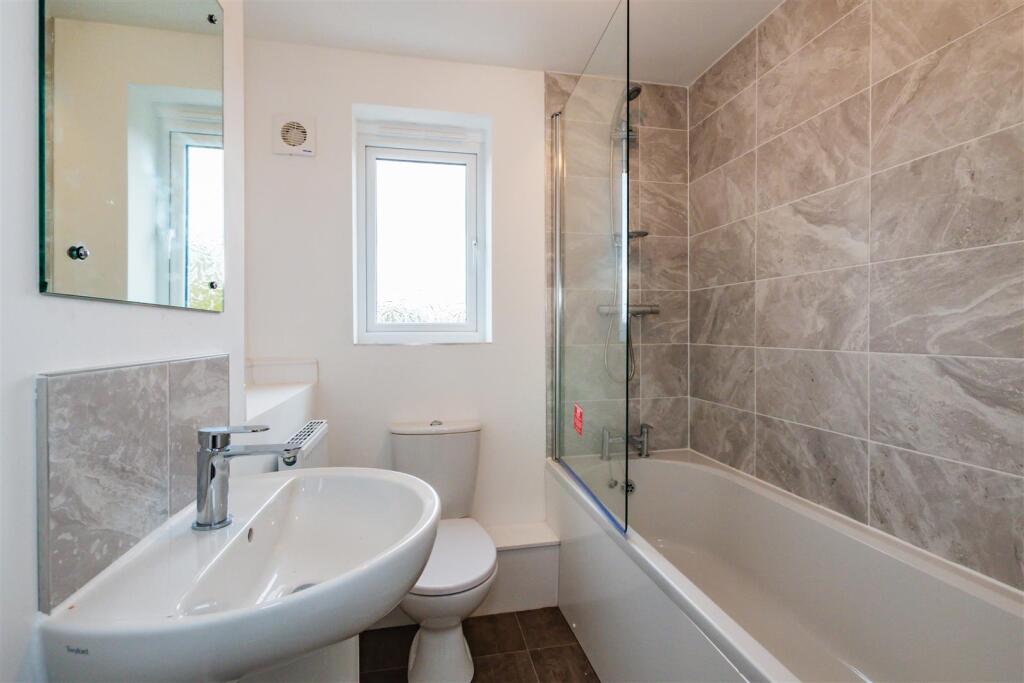 Additional image 10 of Northbeck Grange, Bradford, BD7