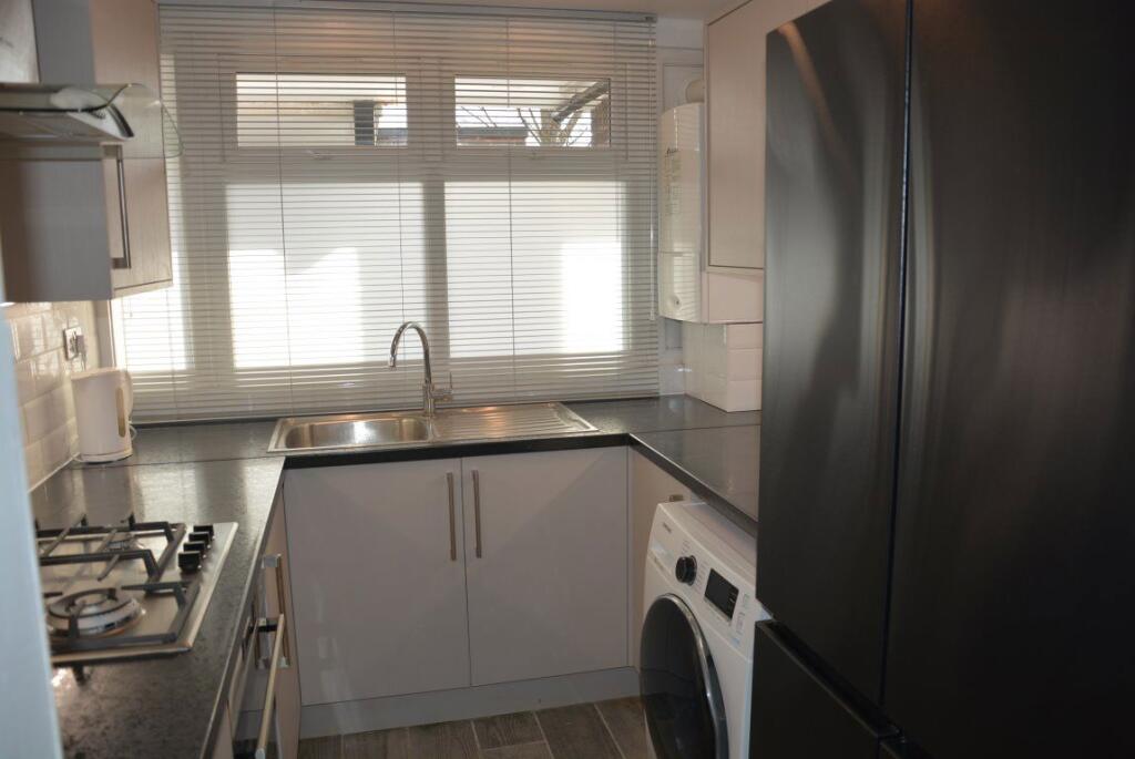 Additional image 13 of F13 Louis Court, B67