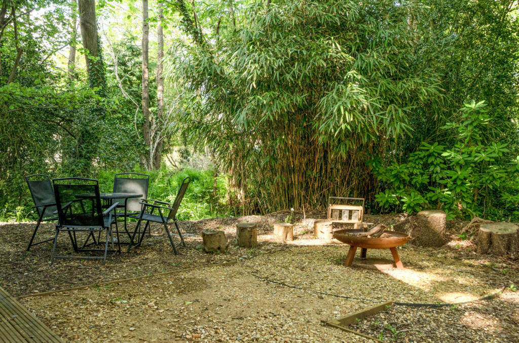 Additional image 31 of Lymington Road, Highcliffe, Christchurch, BH23