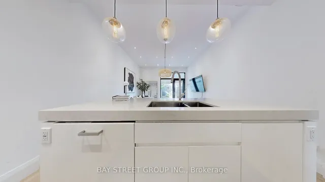 Additional image 32 of 110B Palmerston Ave