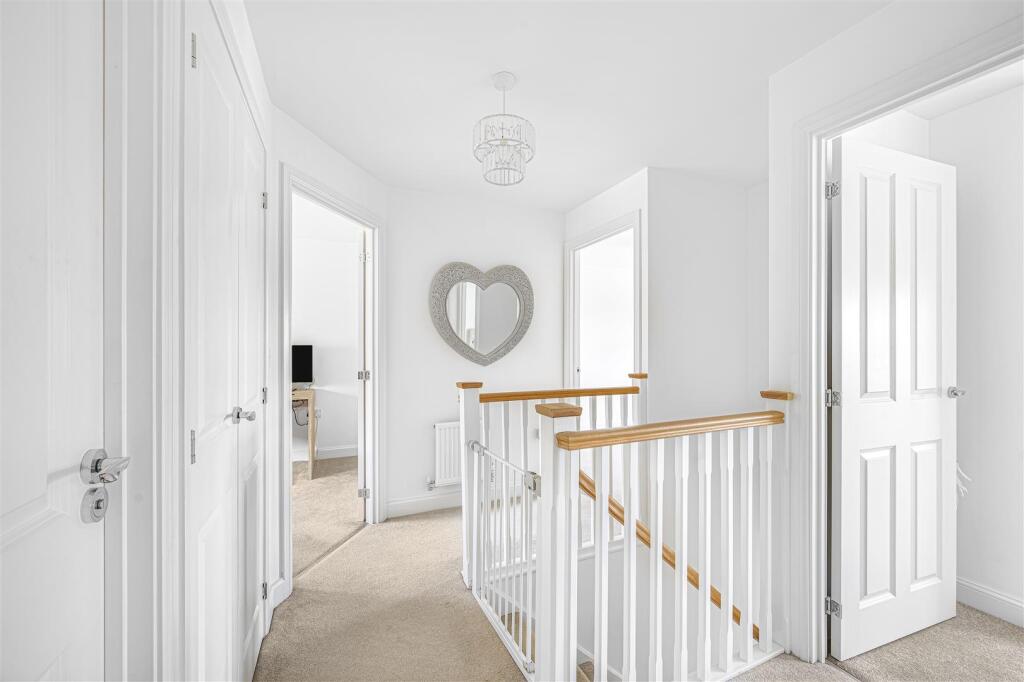 Additional image 12 of Linnet Crescent, Peacehaven