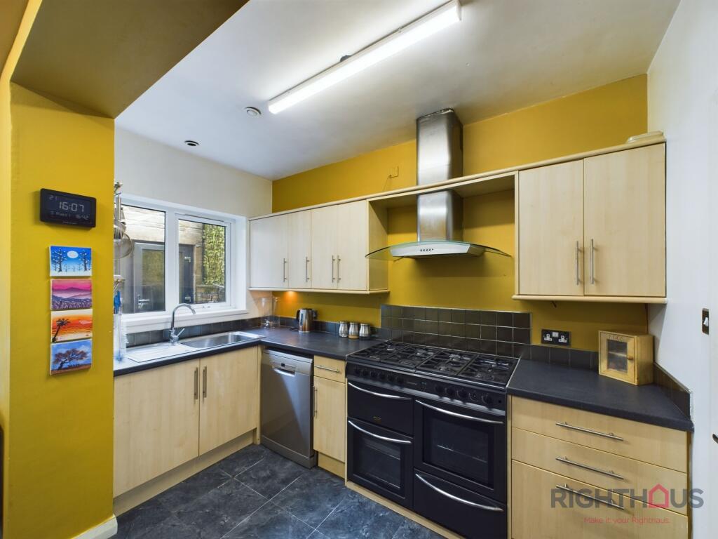 Additional image 7 of Ashtree Grove, Bradford, BD7