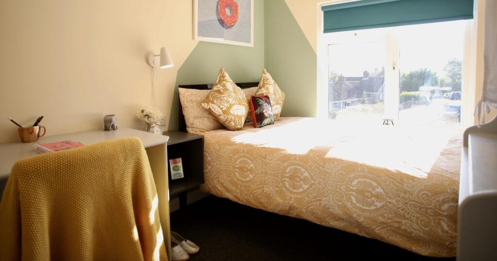 Additional image 2 of Walton Bank, Brighton, BN1