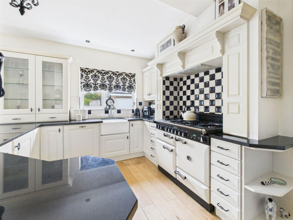 Additional image 5 of Seamill Park Avenue, Worthing, BN11 2PU